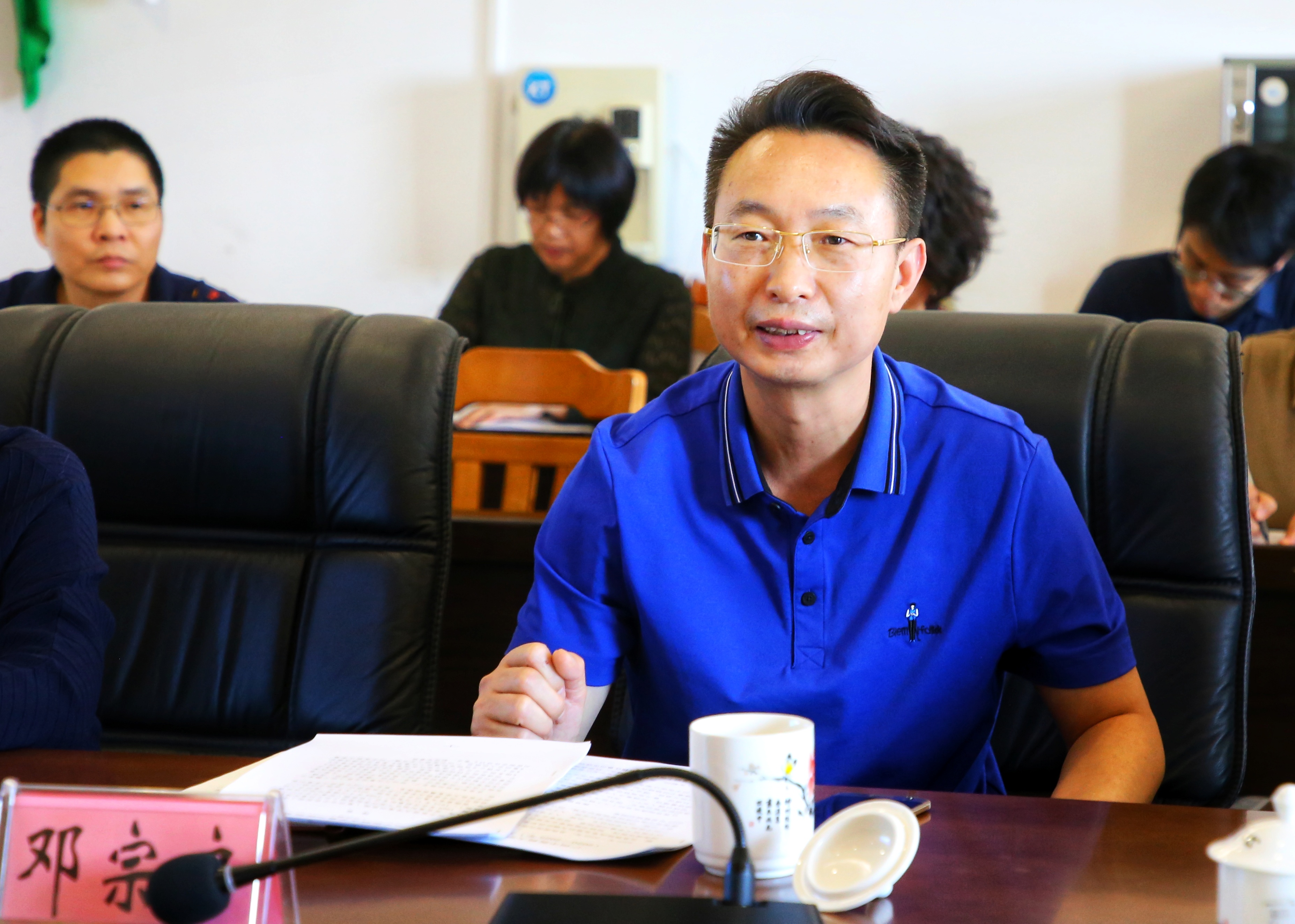 就如何保障医院长远发展,林辉指出,要抢抓机遇,乘势而上谋发展;要明确